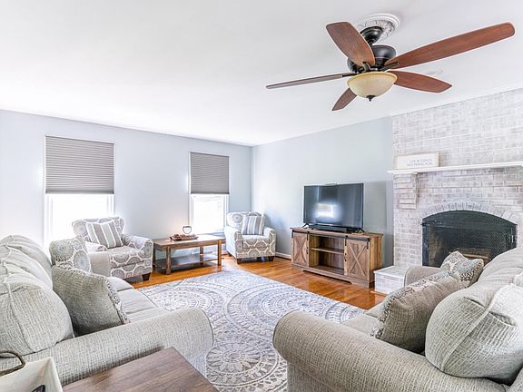 3rd image of 2616 Linkhorne Dr Lot 5