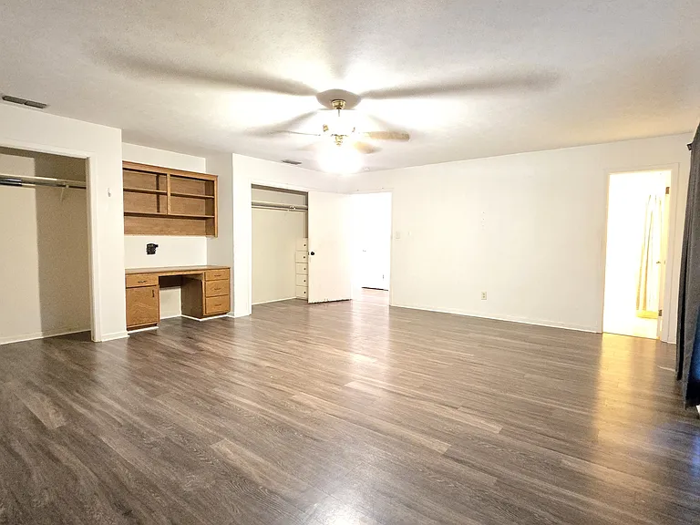1514 State Highway 155 N — Photo 36