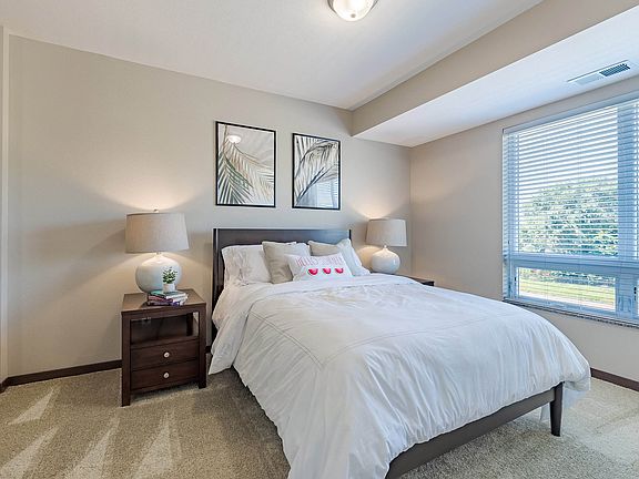 4th image of 5951 University Ave NE #3-313
