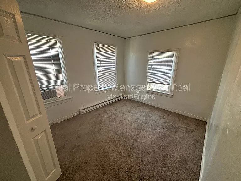 821 Mount Vernon Ave #A — Photo 12
