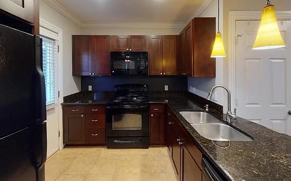 5th image of 4714 Bradford Dr APT C