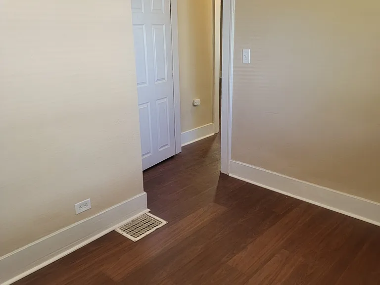 1670 Dallas St — Photo 7