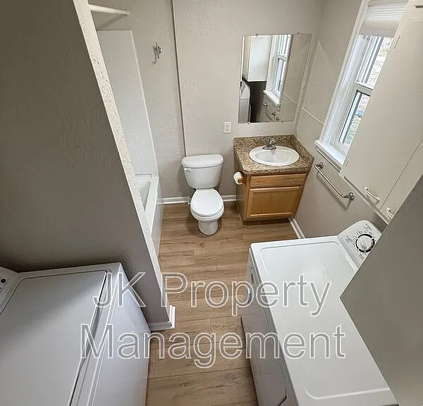 1716 6th St NW #1 — Photo 23