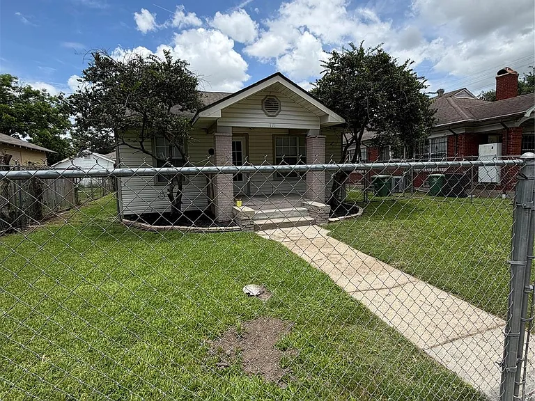 111 Inlane St — Photo 4
