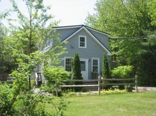 14 Ledgewood Ln, Freeport, ME 04032