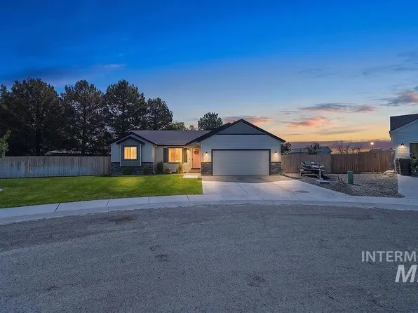 4035 N Blue Cascade Ct E, Buhl, ID 83316