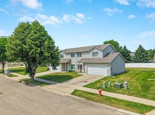 5133 Weatherstone Dr NW, Rochester, MN 55901