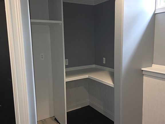 5th image of 430 Alden St