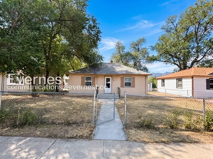943 E Las Animas St — Photo 1