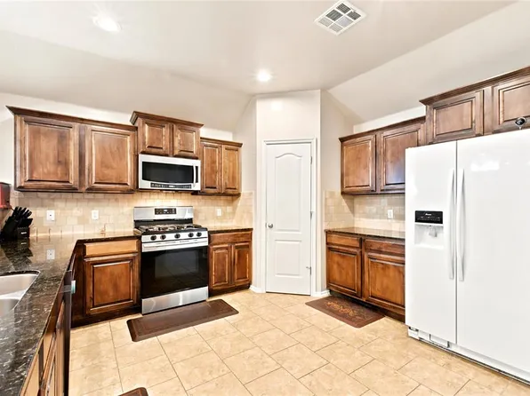 19501 Vista Ave, Edmond, OK 73012