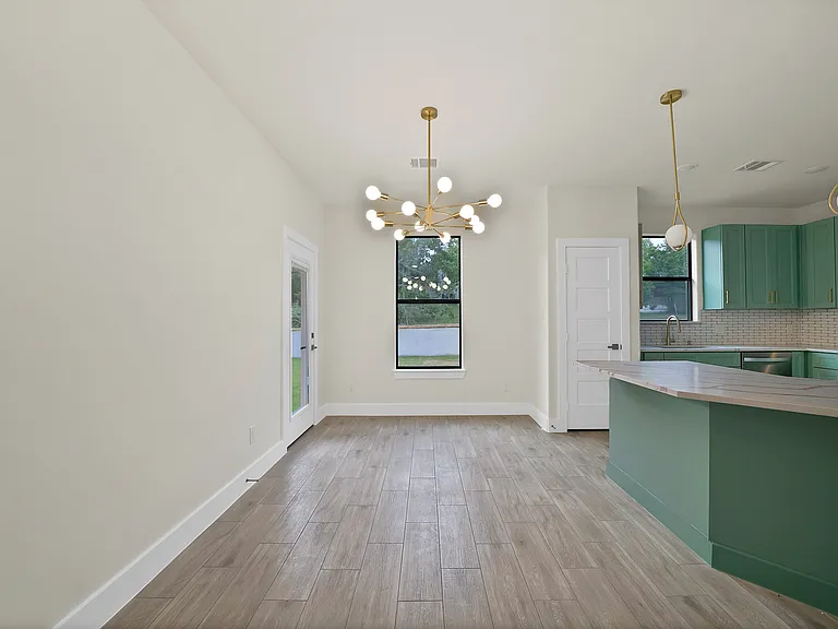 2925 River Ridge Ct — Photo 8