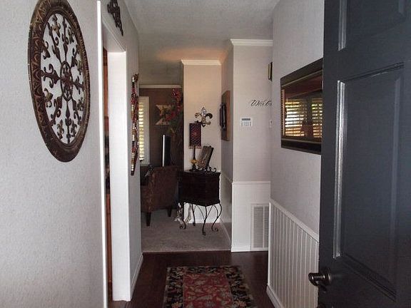 2nd image of 129 Cedar Ave