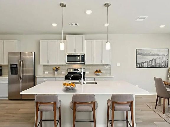 7th image of this home