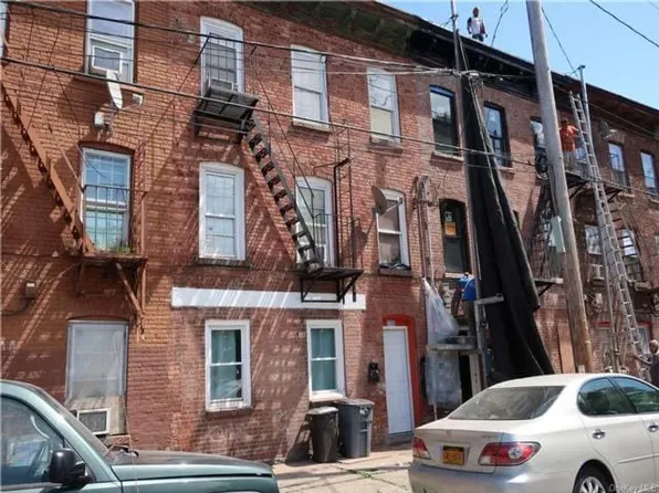 137 William St Floor 3, Newburgh, NY 12550