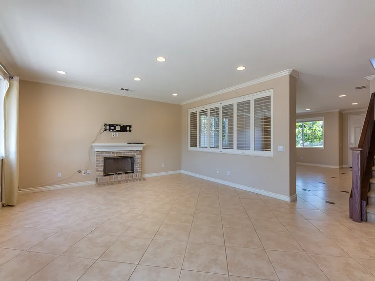 14 Monument Pl — Photo 20