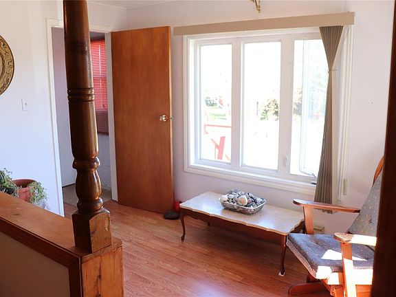 4th image of 61-63 Hillview Avenue