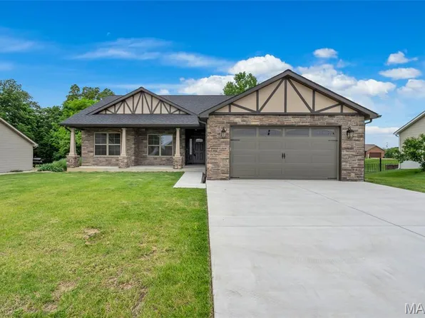 419 Bluff Meadows Dr, Valmeyer, IL 62295