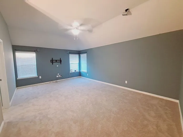 8408 Loma Alta Trl — Photo 12