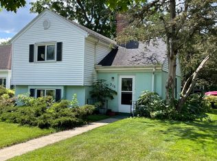 315 W Charles St, Champaign, IL