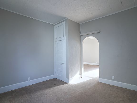 4th image of 616 Liberty St