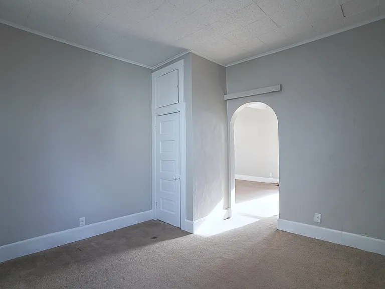 616 Liberty St — Photo 4