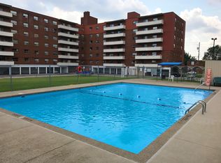 Confederation Square 1 Apartments, Hamilton, ON L8T 1S9