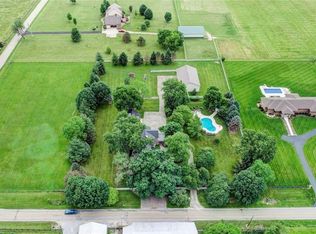557 McBee Rd, Bellbrook, OH 45305