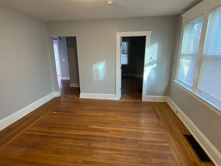 8 Harding — Photo 19