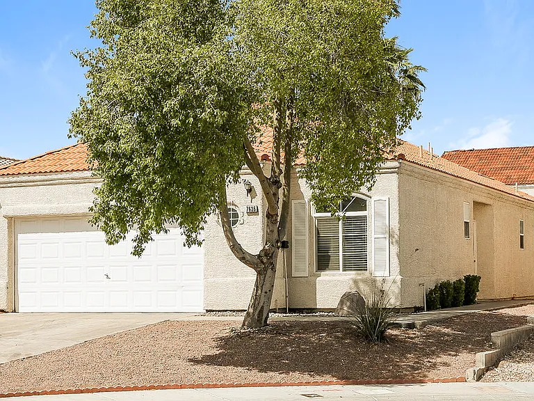 7636 Adornment Ct — Photo 3
