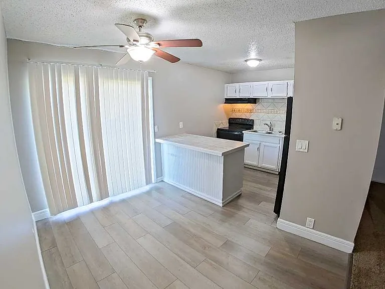 713 Dondee Dr — Photo 14