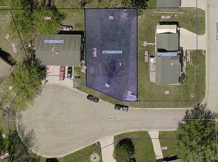 25th St, Spirit lake, IA 51360