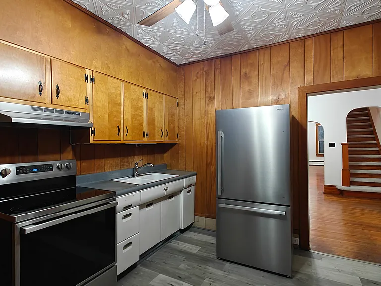 118 Shaw Ave — Photo 33