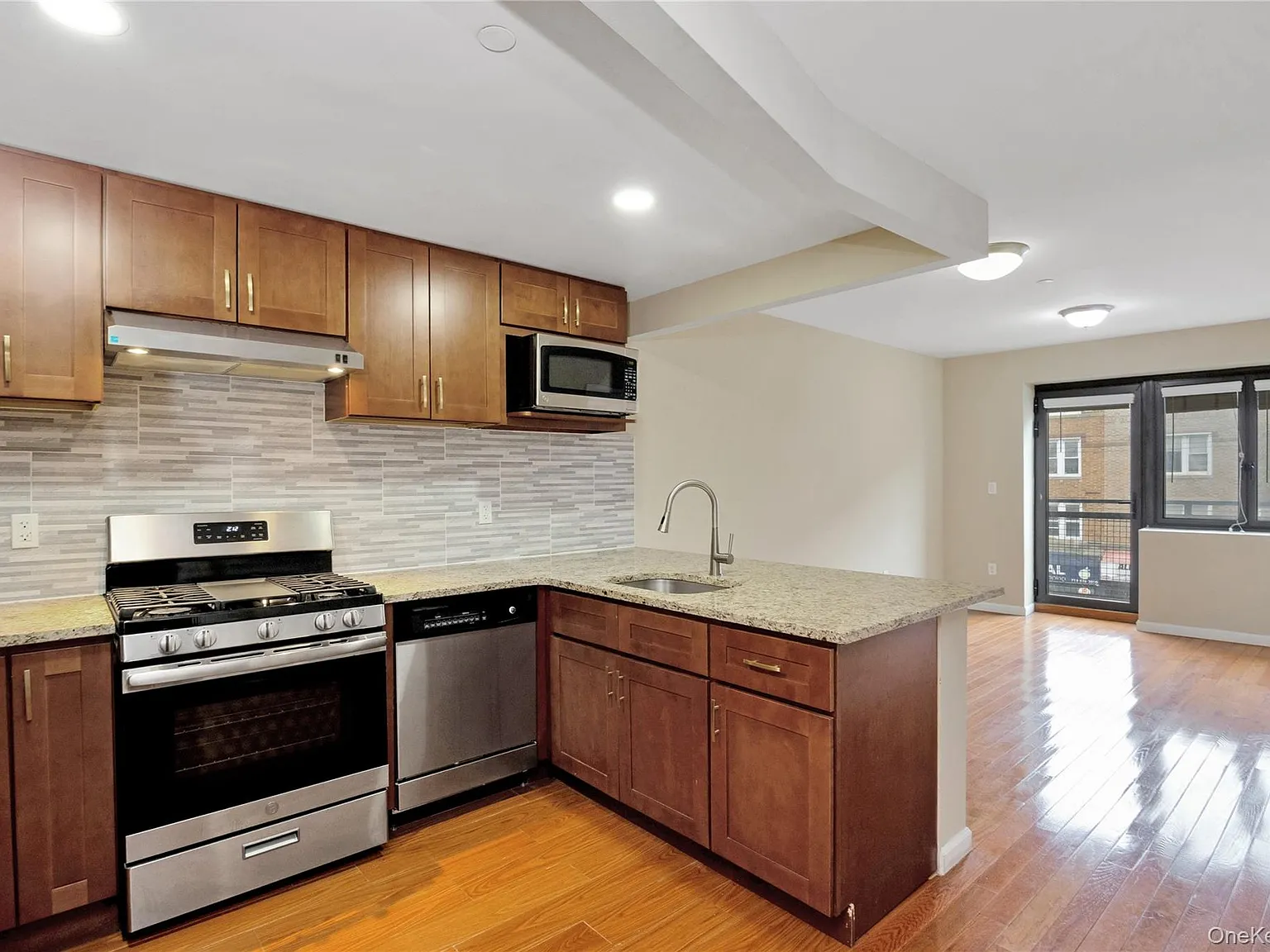 2 bed, 2.0 bath, $3,000 — Photo 3