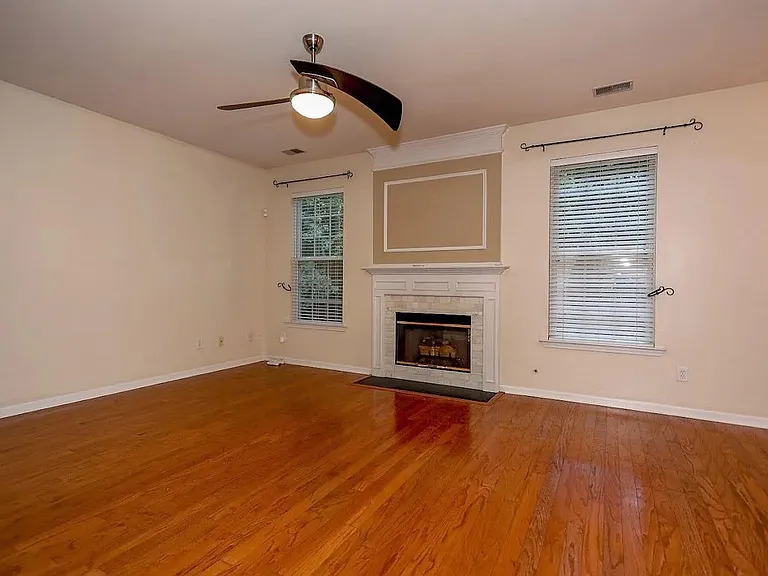 7 Back Bay Ct — Photo 10