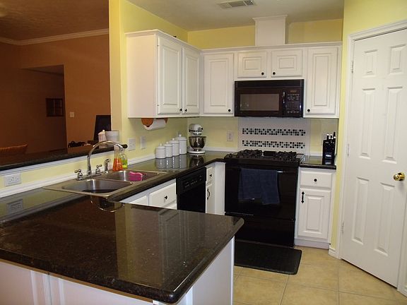 2nd image of 1314 Baywood Ln