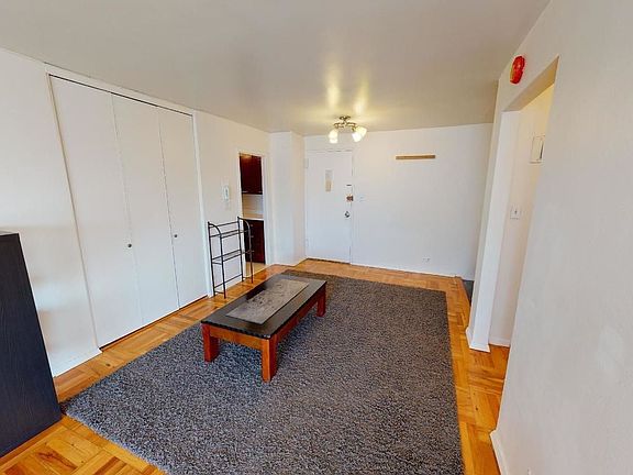 3rd image of 125-10 Queens Blvd #1511