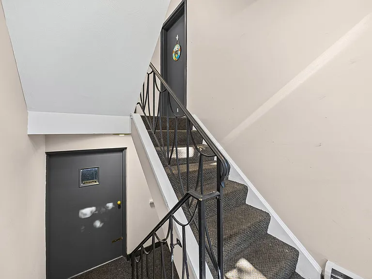 721 Cedarwood — Photo 46