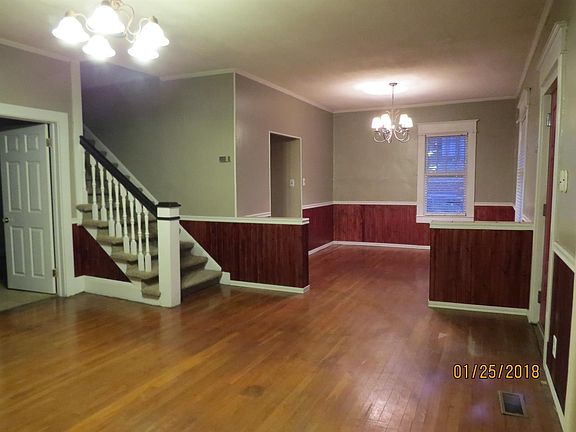 3rd image of 405 Ivy St