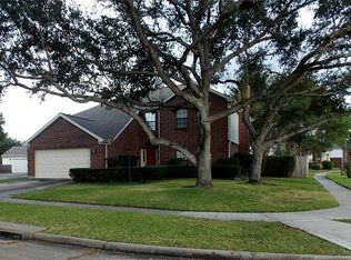 902 Plum Falls Ct, Houston, TX 77062