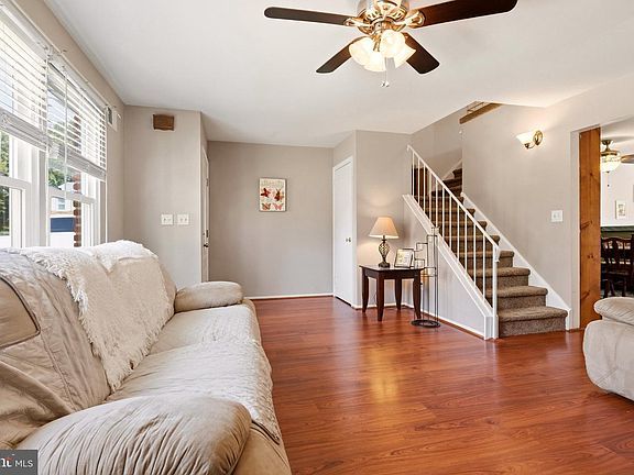 5th image of 22 Corona Ct