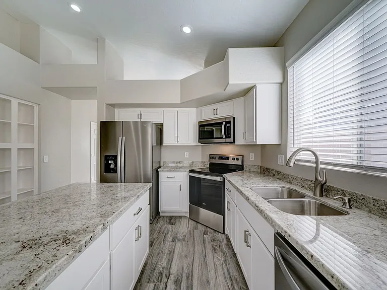 3720 S Heath Way — Photo 10