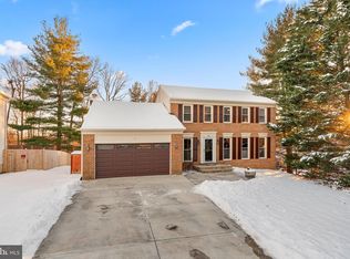 10 Amity Ct, Derwood, MD 20855