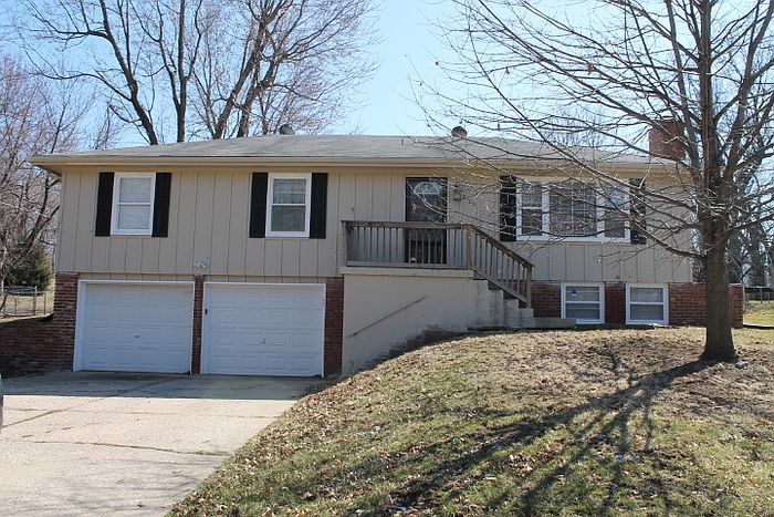 1st image of 8105 E 69th St
