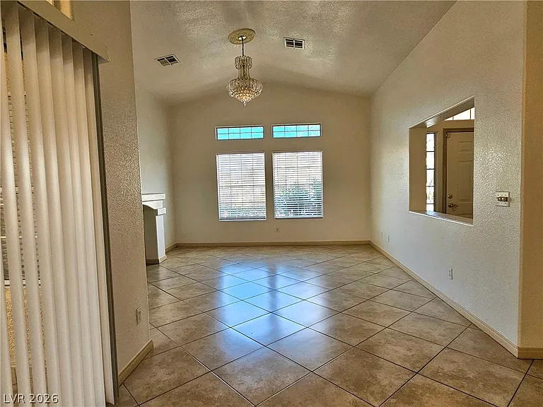 3569 Windy Bluff St — Photo 5