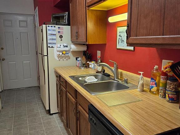 5th image of 686 Southern Hills Dr #D-4h