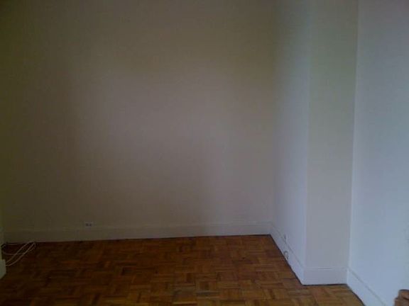 4th image of 154 W 71st St