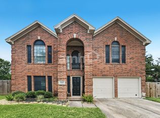 10917 Spruce Dr S, La Porte, TX 77571