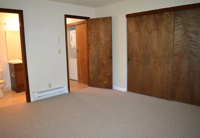 56 Cypress Pl — Photo 11
