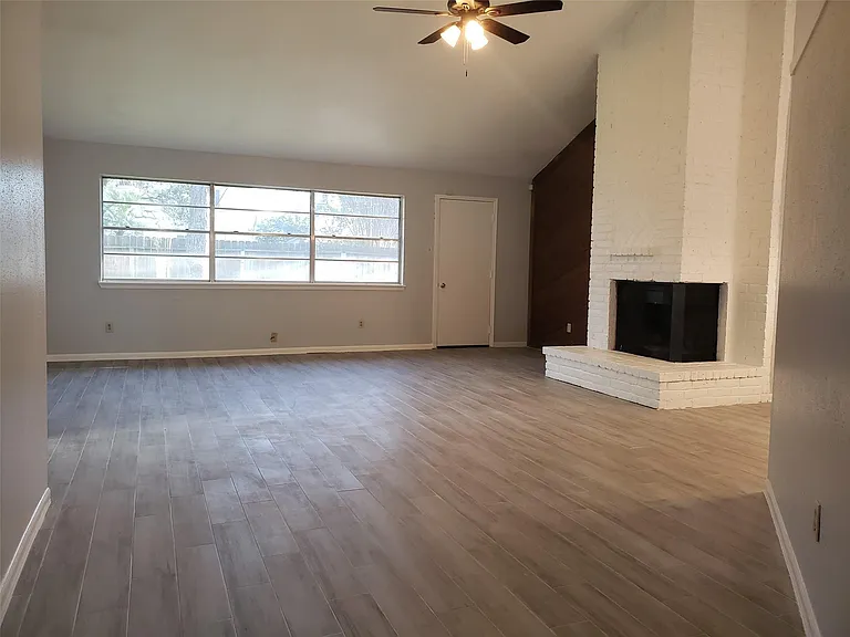 8527 Quail Hills Dr — Photo 2