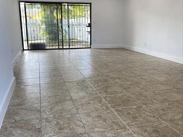 3920 NW 186th St